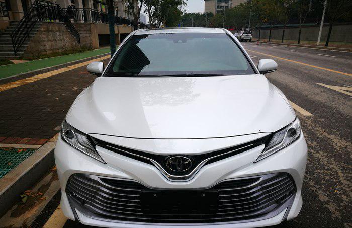 丰田凯美瑞|存款21万，丰田凯美瑞和起亚K5如何选择？车主说了实在话