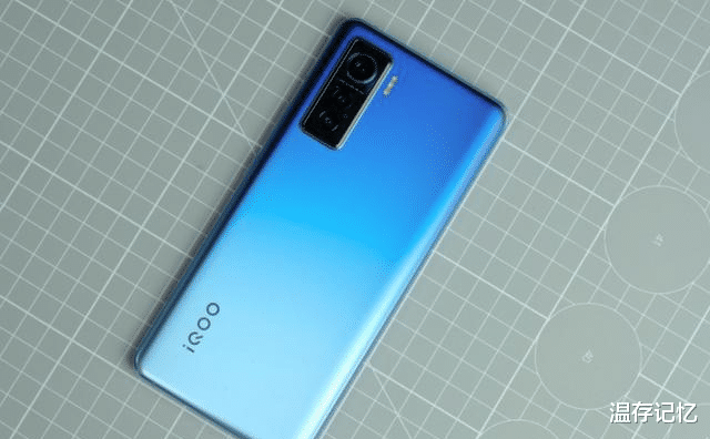 三星|最近想换手机比较注重显示效果,有没有刷新率比较高的旗舰机推荐?