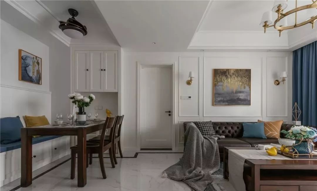 101㎡现代美式风，加入黄铜元素，让空间多一份轻奢感！