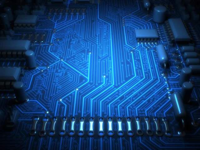 「芯片」中国芯片巨头快速崛起，没有EUV光刻机，也可量产7nm芯片