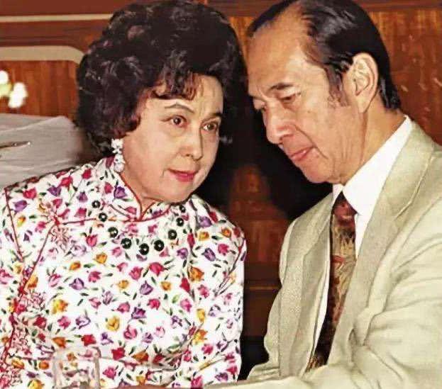 何婉琪：和堂弟虐恋生下私生子，与亲哥何鸿燊反目争家产，妹妹何婉琪的人生更传奇