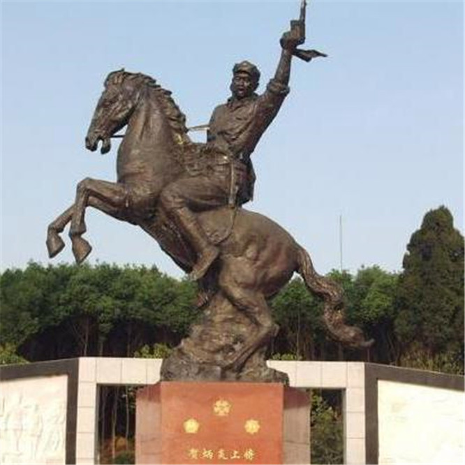 黄巢■将军新婚却坐着不动，新娘：不喜欢我干嘛娶我？将军：我怕吓着你