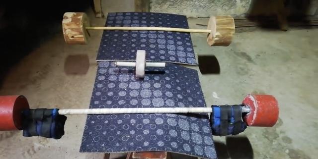 #湖北#湖北大学生宅家自制健身房，疫情期间带全家一起锻炼：太自律了！