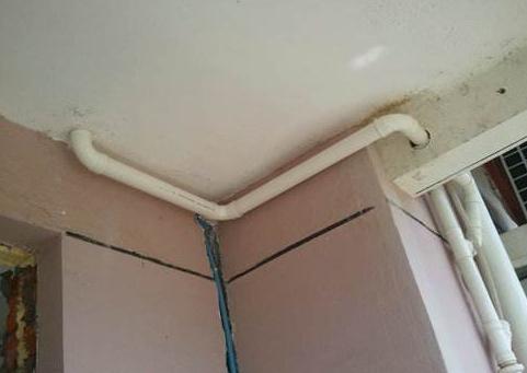 []卫生间包管不要用红砖了，如今早流行用它代替，还好师傅告诉我