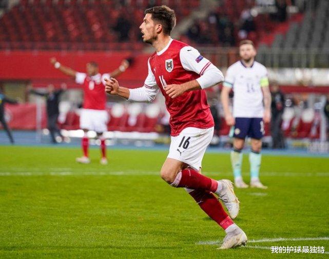 西班牙队|1-1！上港2亿巨星神了！94分钟助攻绝平，连续2场救主，率队奇迹升级