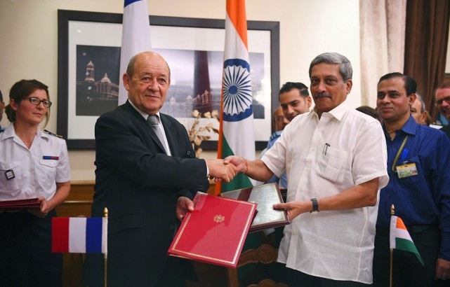 苏-30@欧洲头号强国选边站，大批战机导弹给印度送货上门，比美俄还积极