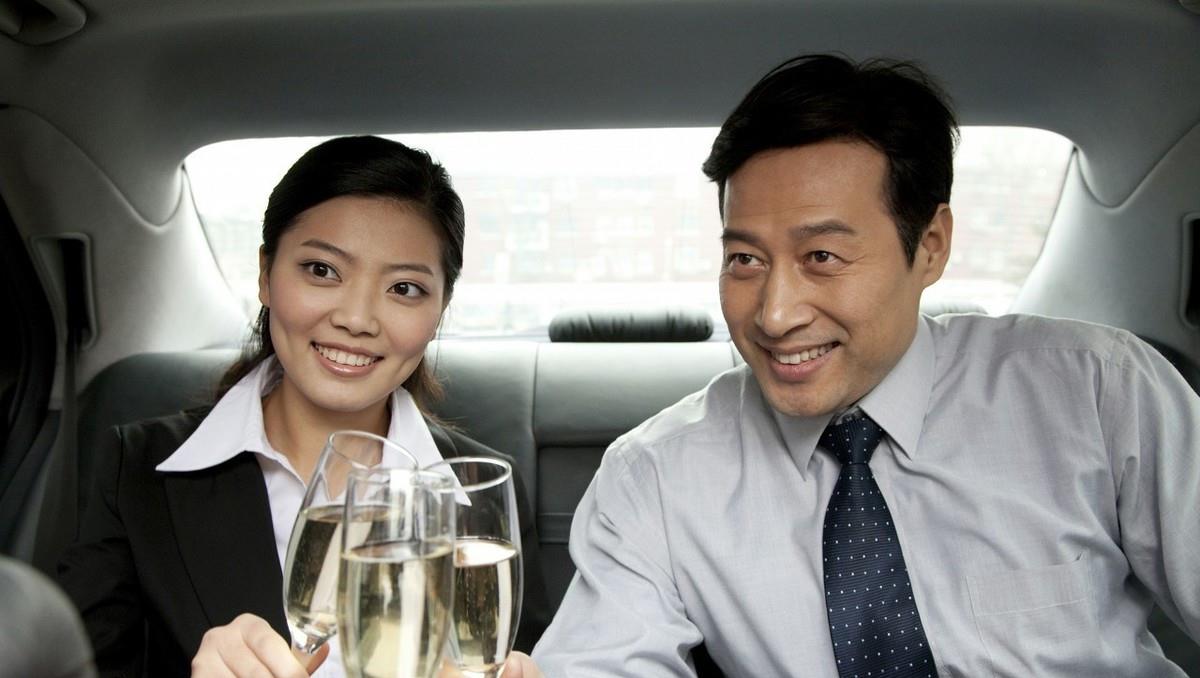 长寿|男人60岁后，晨起还有4表现，恭喜你，身体还很硬朗，容易长寿