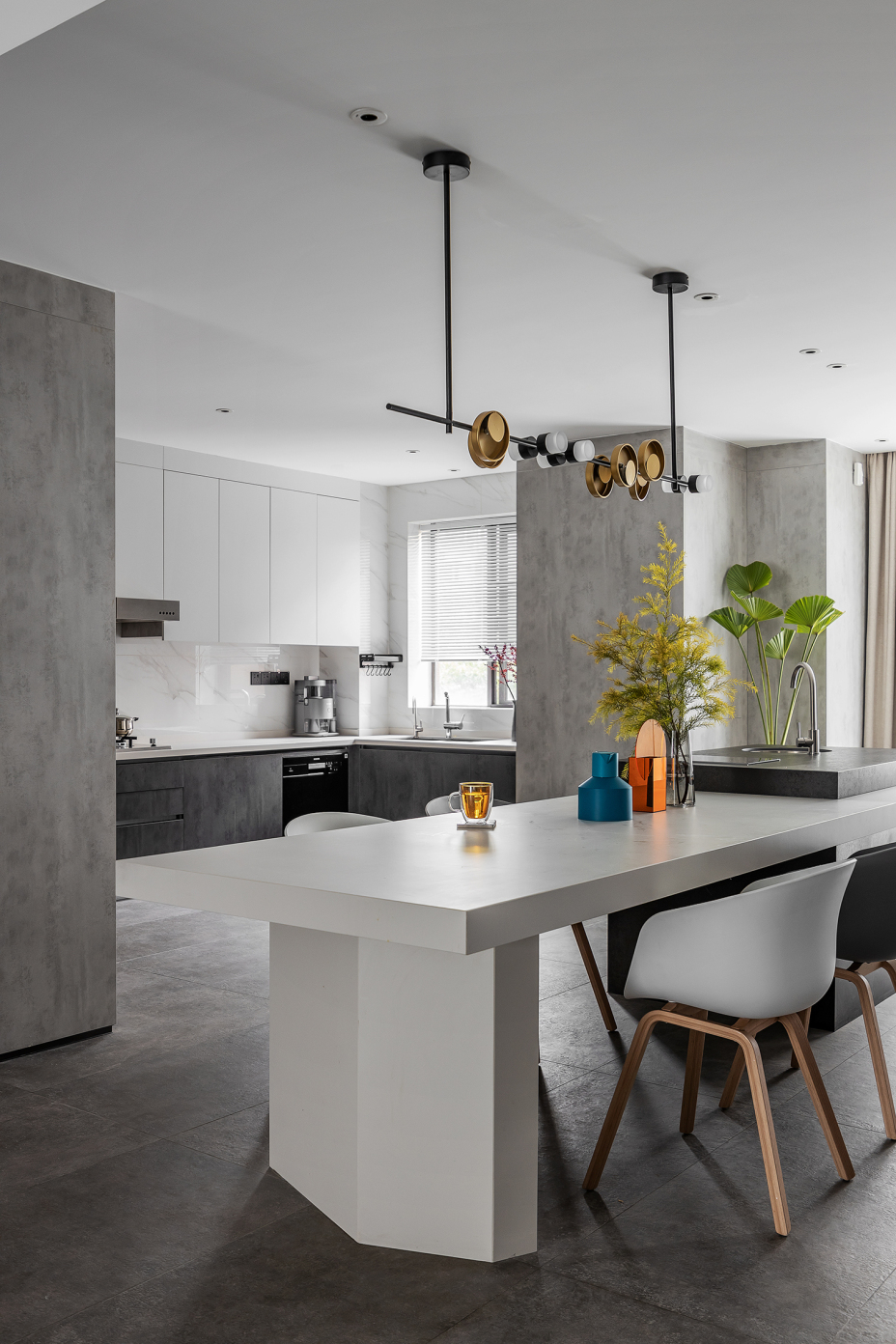 「」暖灰，安静、平和，追求空间独特气质 设计打造释放自我的空间