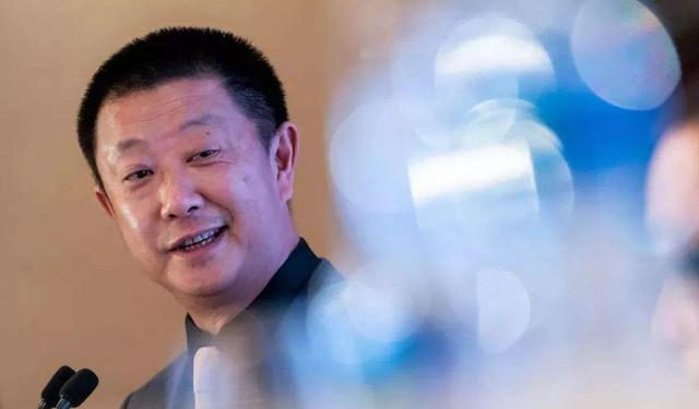 海底捞|“套现”15.6亿跑路？海底捞张勇国内贷款20亿后，撤离海外