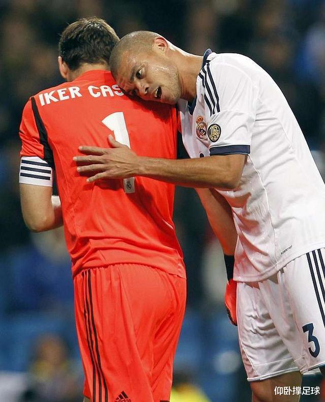 佩佩|卡西劫后余生成冠军，在他身边依然是佩佩，那是多少人的青春回忆