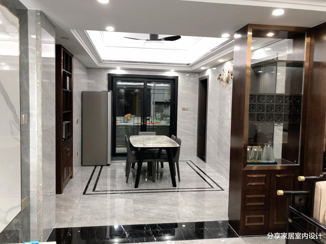 |他自己设计新房，本来装修轻奢风，没想到完工后演变成混搭风格！