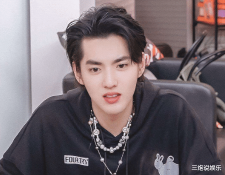 #吴亦凡#限薪令影响有多大？吴亦凡遭华为解约，护照都快要保不住了