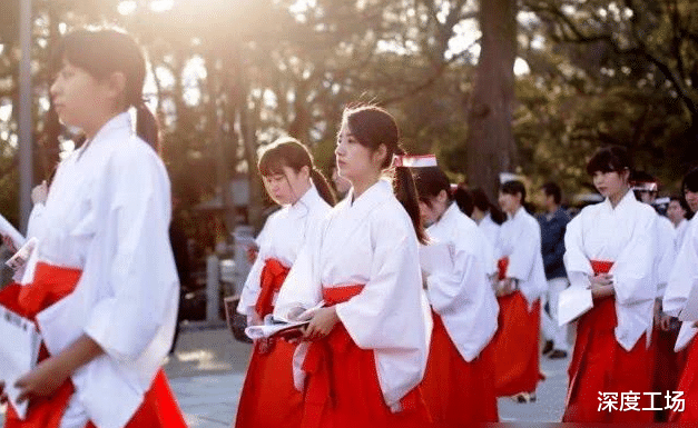 【日本】解密鲜为人知日本“女性借种计划”：梦想白人男性坚实沉雄基因