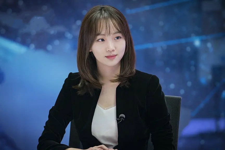 「婚姻」“你48岁离婚，谁会要你”“挺好，我不需要婚姻，更不需要男人”