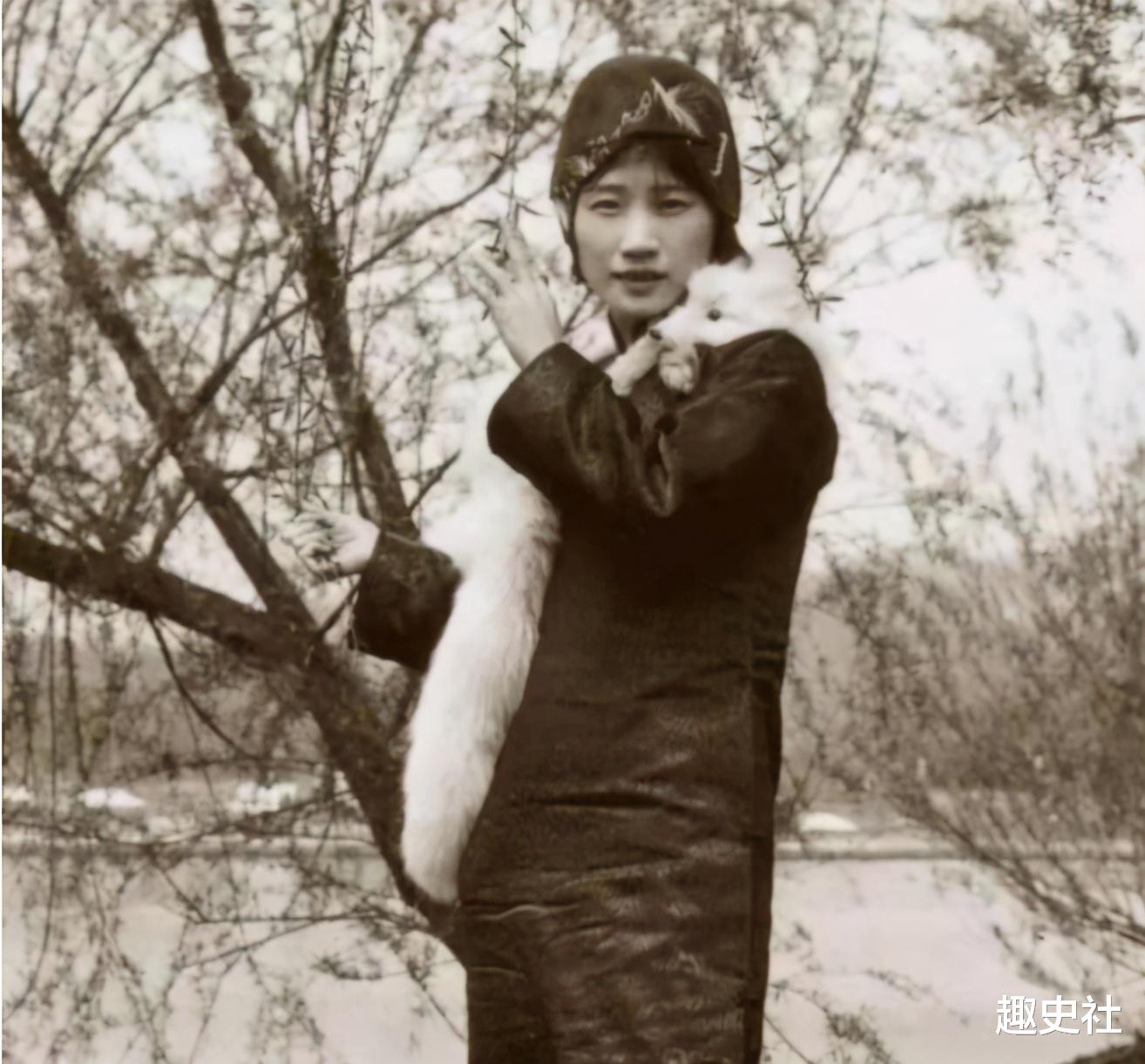 推背图|老照片看陆小曼，颜值也一般，为什么迷倒那么多男人，原因有三
