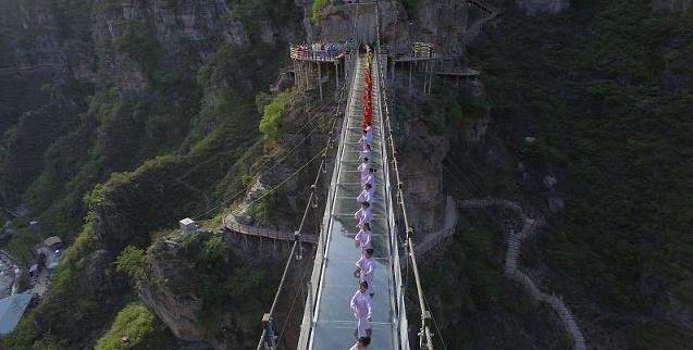 无锡|中国著名六大栈道，很多人见过第五个，但大部分人都没有勇气走