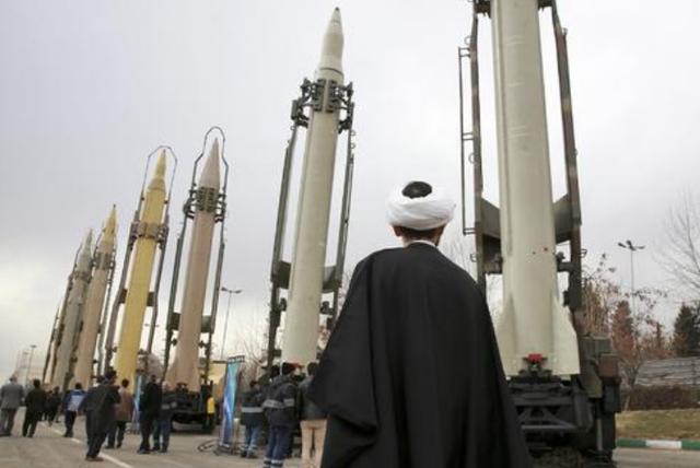 伊朗|伊朗已吃了一颗定心丸，导弹五代机随便选，百亿美元可用油气顶账