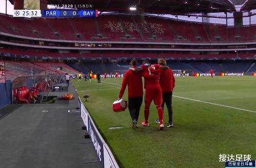 欧冠|欧冠决赛最大争议！拜仁3将追着主裁判要点球，詹俊点评：不敢吹