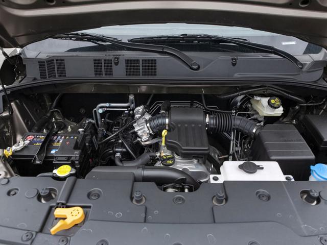 五菱宏光|五菱宏光迎来了强劲对手！7座8座油耗仅6.7升，最低配车型不超5万