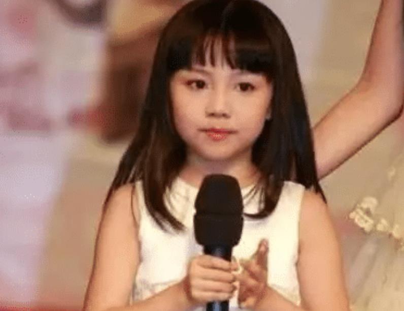 林妙可@因长得丑遭林妙可冒名顶替，奥运会台下她委屈大哭，如今美得不可方物