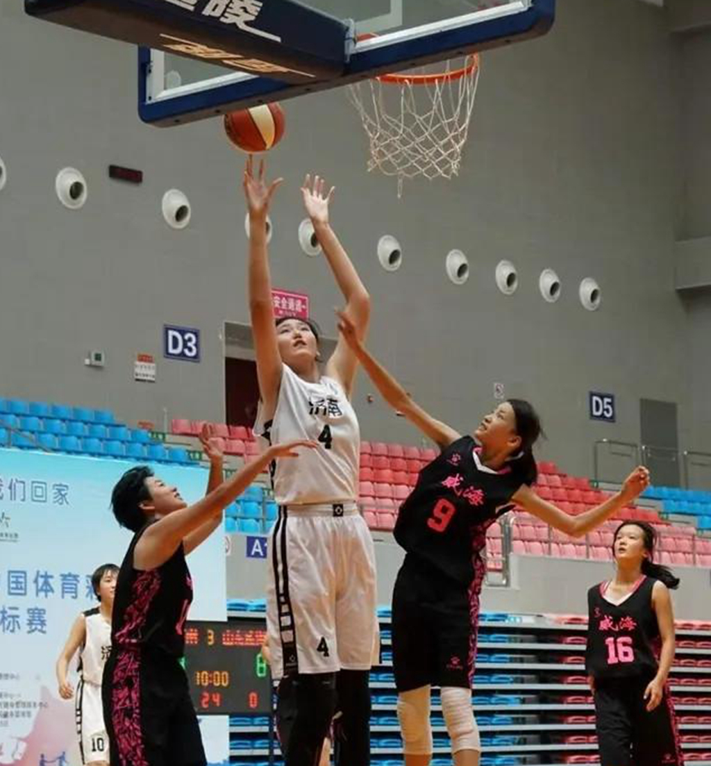 篮球|中国篮球的希望！14岁身高2米27喜爱篮球，已经入选国字号球队