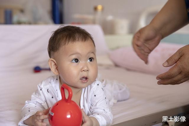 【工地】奶奶发现4个月大孙女“柔若无骨”，专家会诊后家人一看结果悲剧了