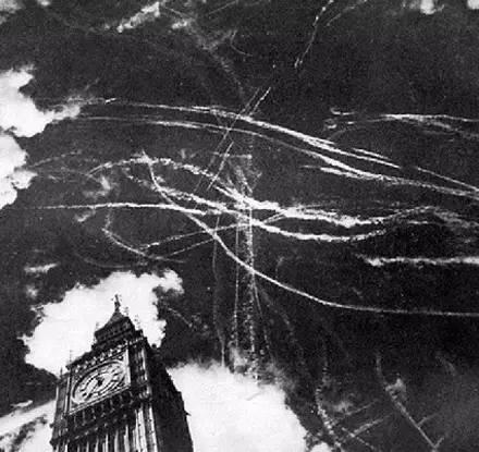 [老照片]21张重口味老照片，画面上的历史最动人！