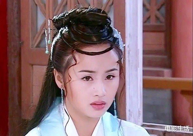 兔子暴力|曹颖要复出了？参加《天天向上》，被赞“一点没变”，衣品太加分