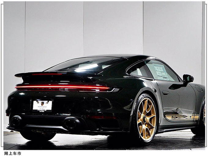 保時捷911 Turbo S實拍曝光！搭金色輪轂+碳纖維車頂 3秒內可破百-圖5