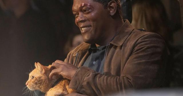 尼克·弗瑞■13年前的隐藏彩蛋曝光 早在《钢1》之前， 尼克·弗瑞就已经出现