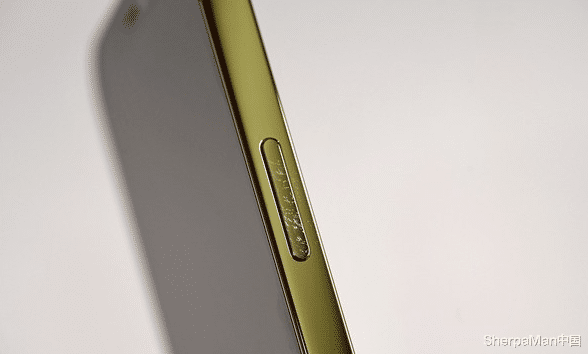 iphone12|iPhone12新机开箱即掉漆！重现当年品控，果粉：不敢摸了