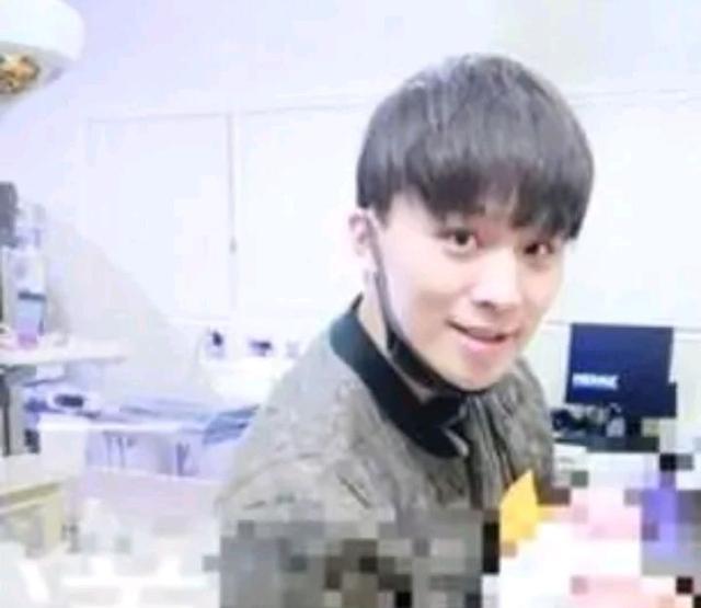 郑爽|郑爽人设崩塌品牌方终止合作，而这一切都是有人提前设计好的