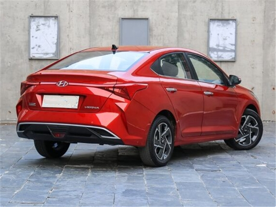 本田飞度|这才是“白菜价”合资!颜值媲美思域,配CVT油耗4毛,低到5.78万