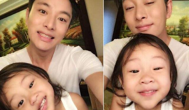 李小璐|李小璐母女穿古装过中秋，甜馨豁牙仍自信大笑，李小璐温柔典雅