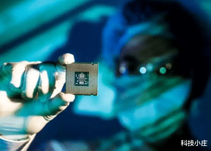 「高通」高通突然又发布5G芯片，华为海思麒麟笑了！网友：是时候醒悟了！