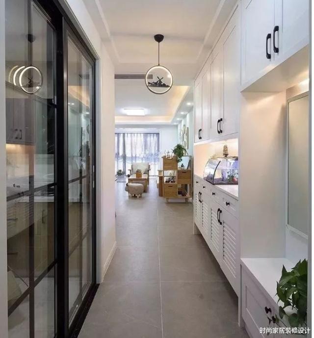 「」家里就一个玄关鞋柜，不会装别乱装，这样装既漂亮又实用！