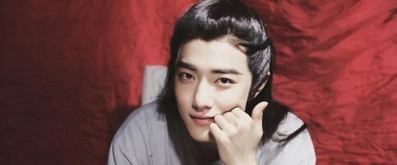 李易峰▲肖战再被粉丝坑，小学生被老师当作追星的工作，网友：师德呢？