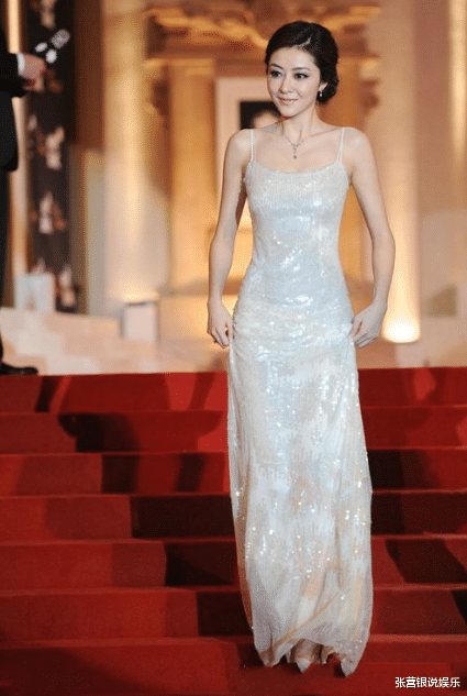 『赵薇』看看年轻的熊黛林，再看看方媛，就知道“天王”郭富城眼光多毒了