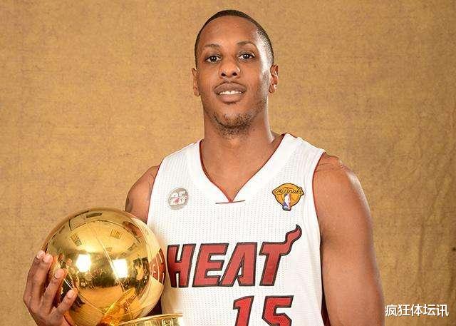 湖人队|救星到了！总冠军后卫欲加盟湖人，他或成詹眉夺冠的最大帮手