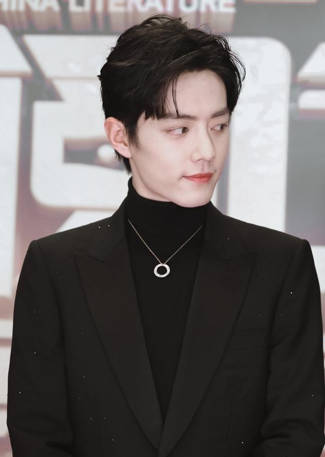 |时隔1个月，肖战又发来语音了，15秒道尽所有