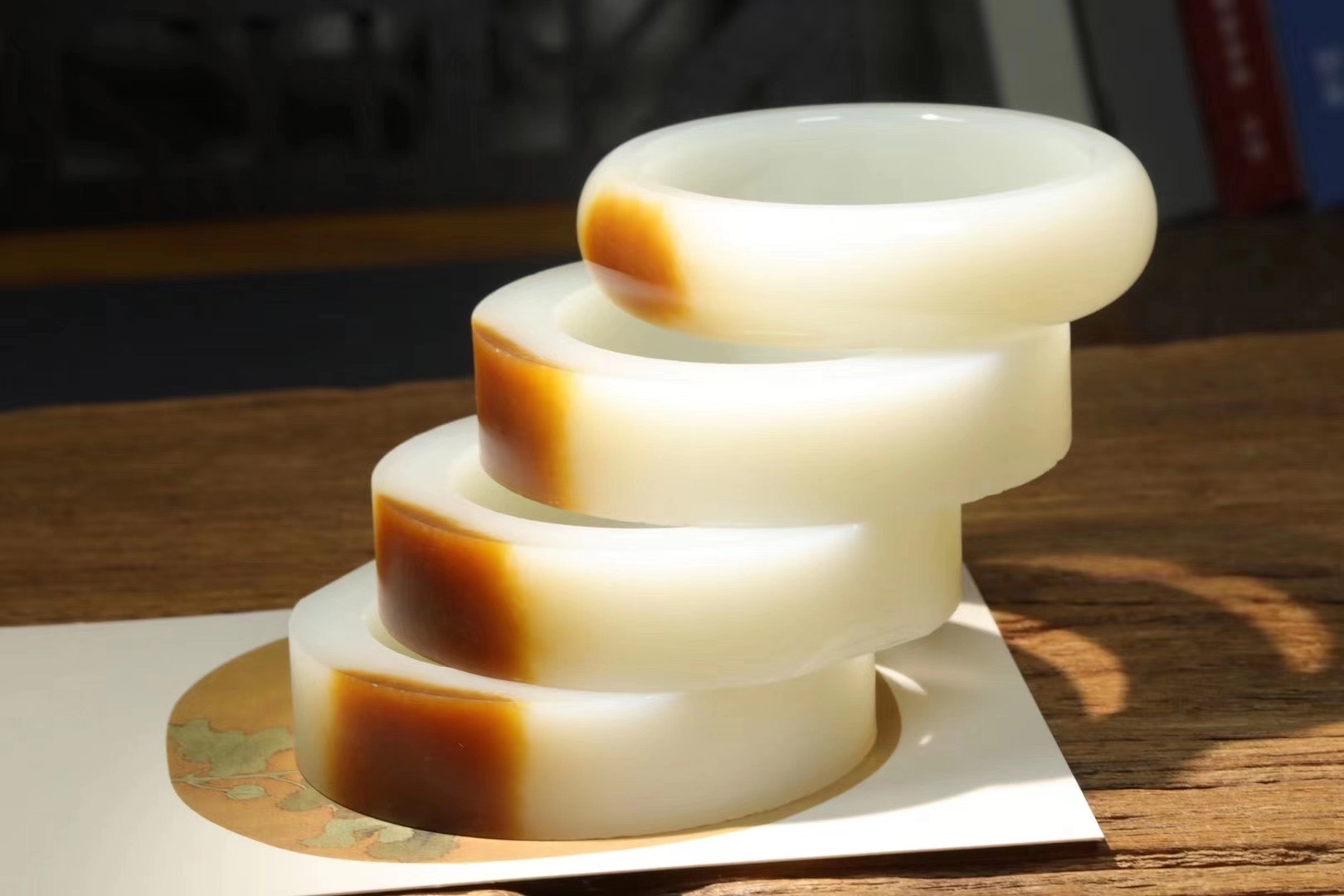 |你应该这样选——和田玉手镯