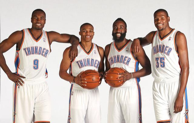 火箭队|杜兰特还会换队？美媒大胆建议：火箭可用1600万薪金空间招募