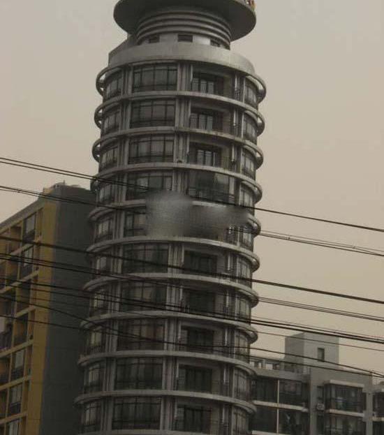 |“日不落”大平层户型,9个阳台360°无敌景观,网友:装不起窗帘