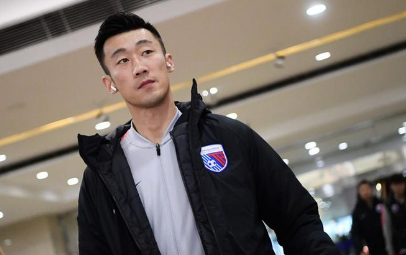 江苏苏宁▲醉驾国门有望加盟中超豪门,被足协禁赛365天,将成苏宁第6门将