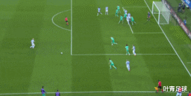 皇家马德里:彻底炸锅!皇马3次争议判罚均是受益者,西媒怒斥:丑闻