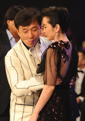 李冰冰|李冰冰：曾是华谊地下老板娘，拿下一姐位置，却爱上小十几岁白领