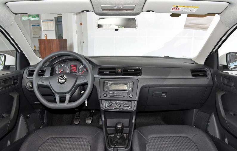 桑塔纳：开完吉利帝豪，再开81319元的大众桑塔纳，车主：有话想要说