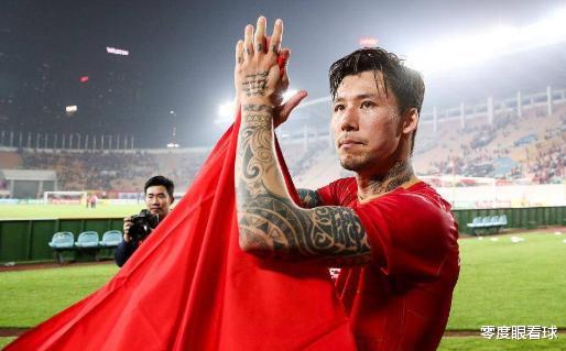 广州恒大：恒大新队长已浮出水面，气场强大的他接班郑智最合适，并非国足王牌艾克森
