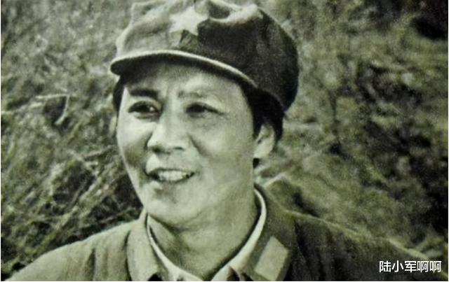 杨尚昆|他把自己活成了“毛主席”，李讷抱他痛哭，卫士长为他开车门