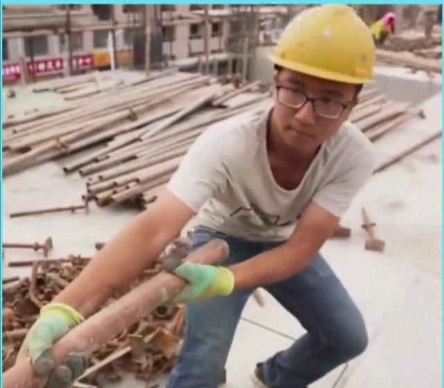 清华大学|第一个出考场：就这辣鸡题目不可能阻止我打工，最终考入清华大学